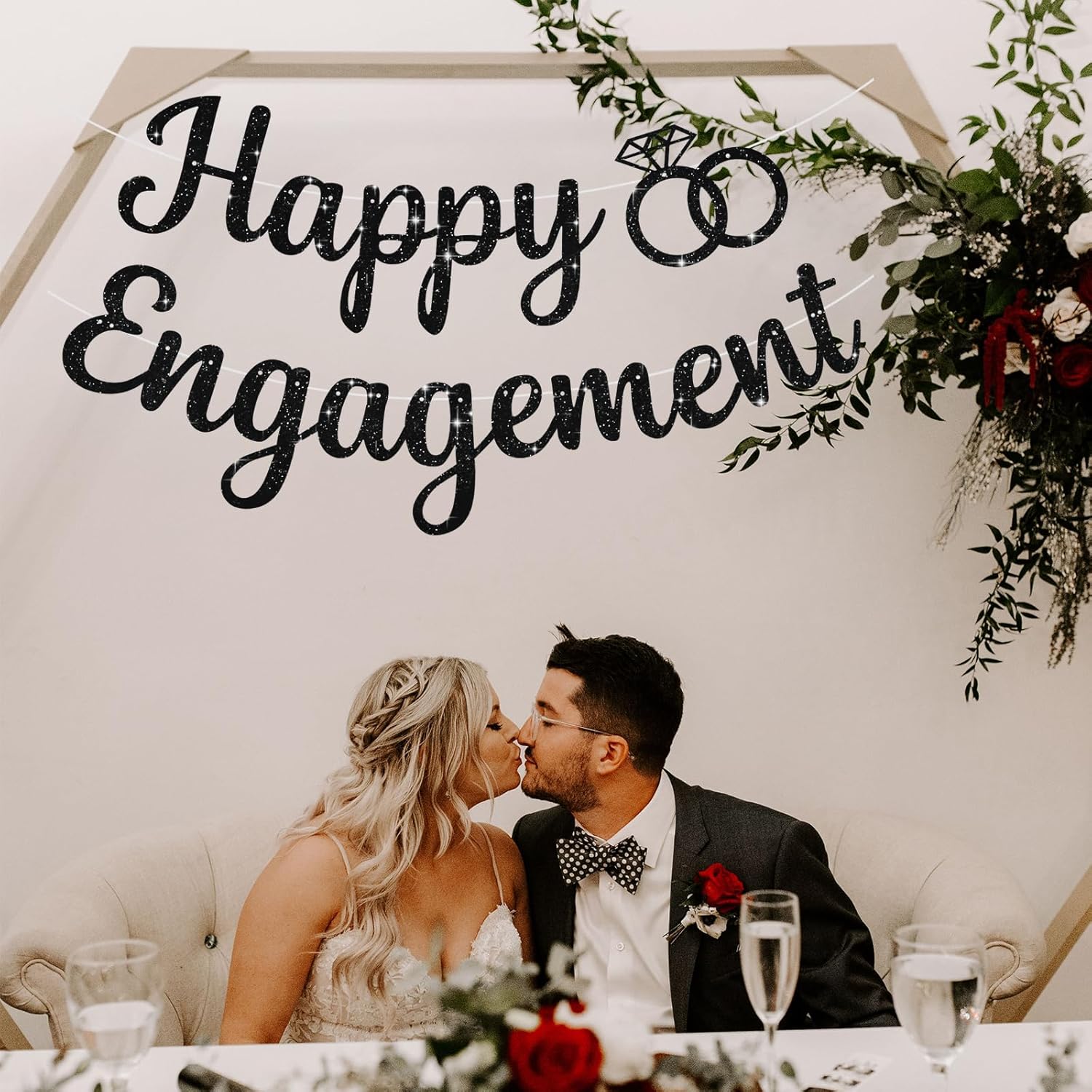 BEISHIDA Glitter Happy Engagement Banner - Black