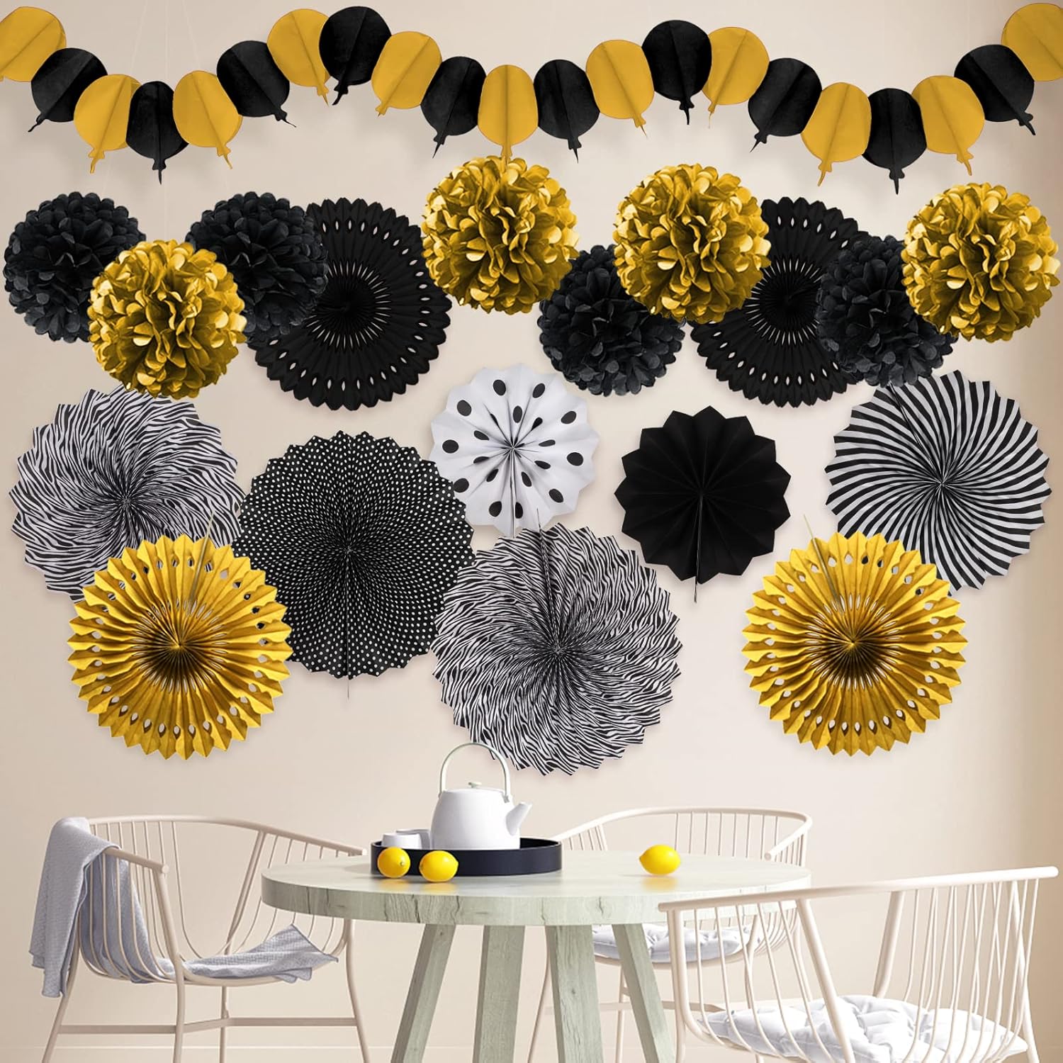 Black and Gold Party Decorations Set